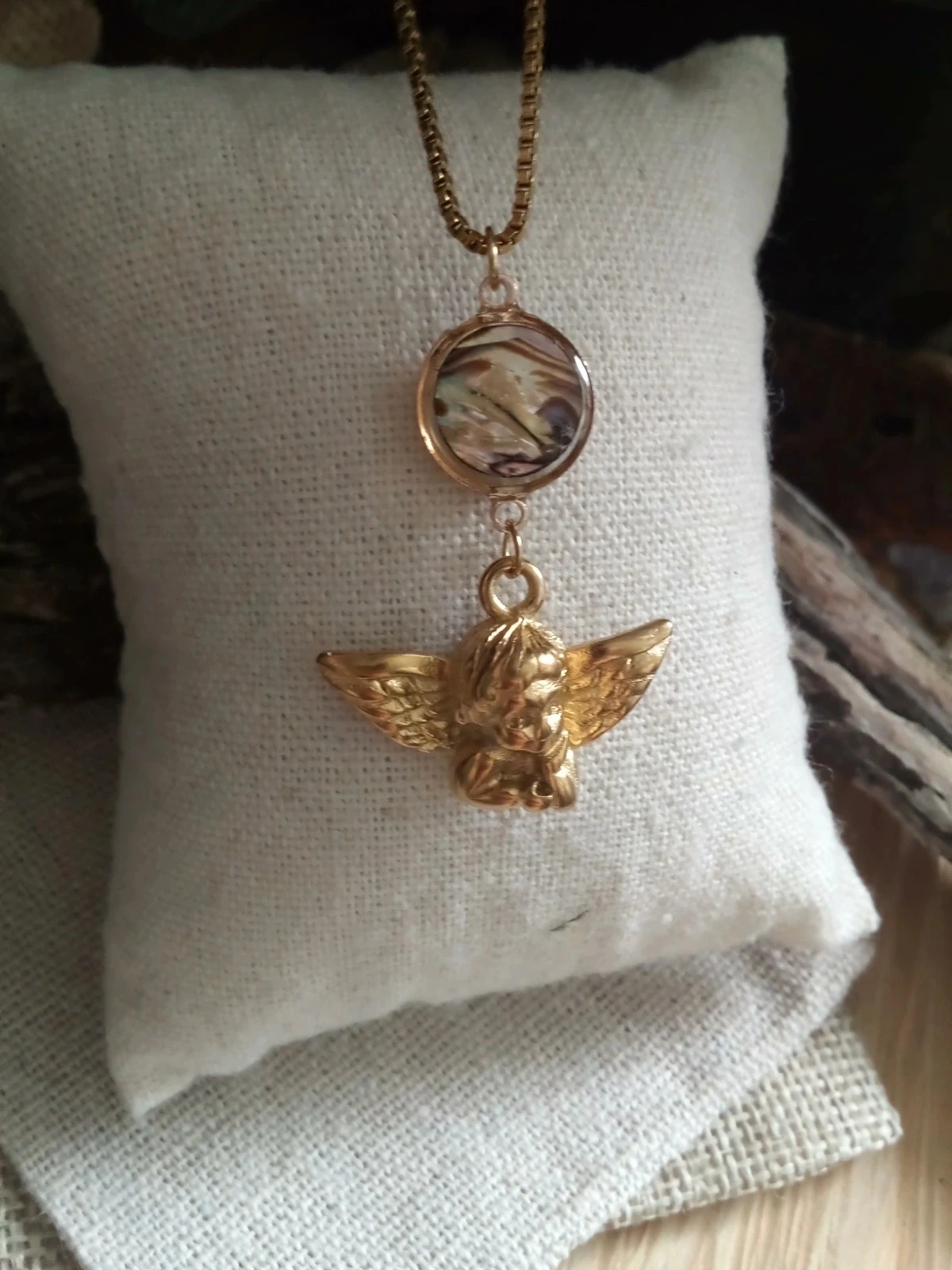 Angel pendant necklace and abalone connector + card – photo 4